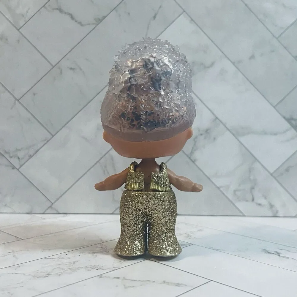 LOL Surprise Dolls Winter Disco Gold Glitter Globe Outfit And Drink Cup